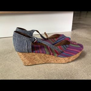 Tom’s colorful wedges size 9.5